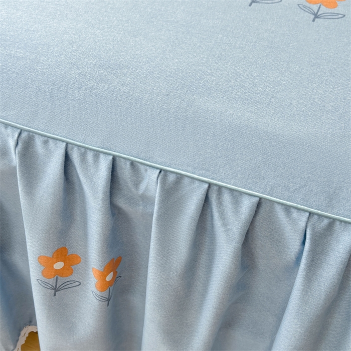 91家纺网 家纺一手货源 找家纺 缦彩 2025新款全棉纯棉磨毛印花床裙单品床裙单件单床裙花边床单三件套 珍妮蓝