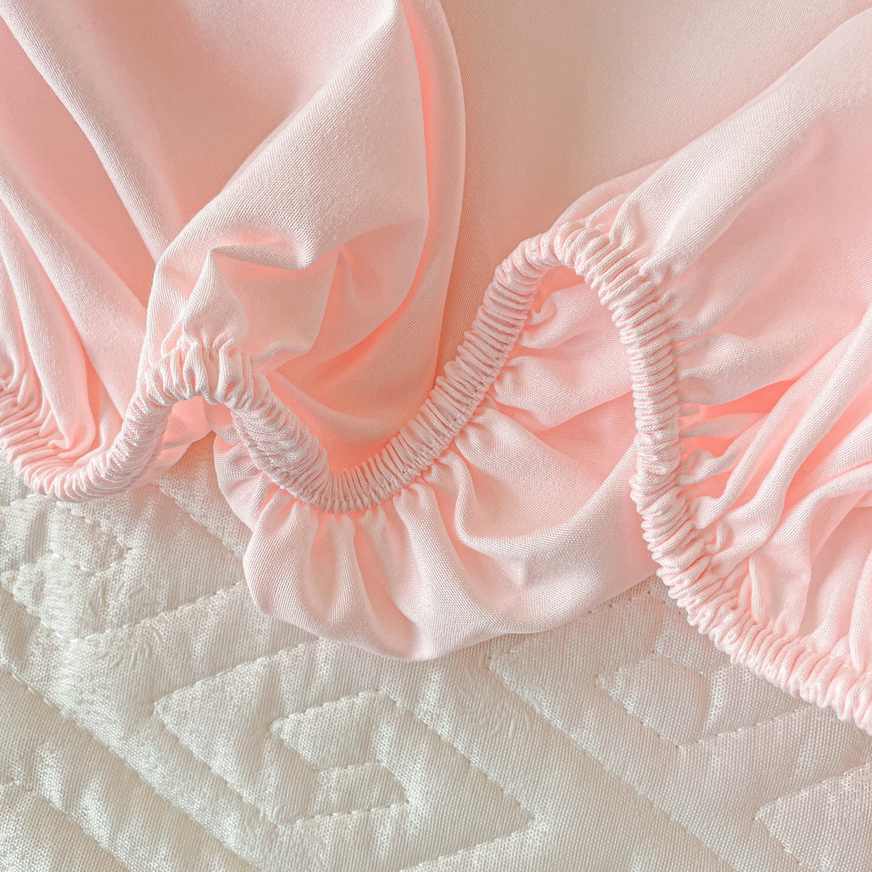 91家纺网 家纺一手货源 找家纺 娜娜 2025新款无染A类亲肤磨毛床笠 无染-粉