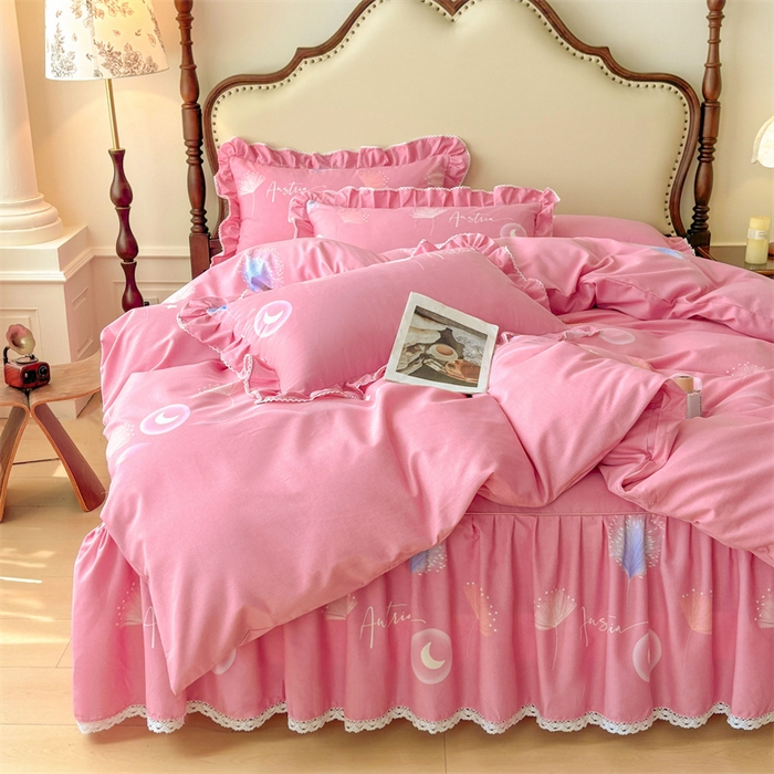 91家纺网 家纺一手货源 找家纺 缦彩 2025新款全棉纯棉磨毛公主风花边床裙四件套 花信光夕粉