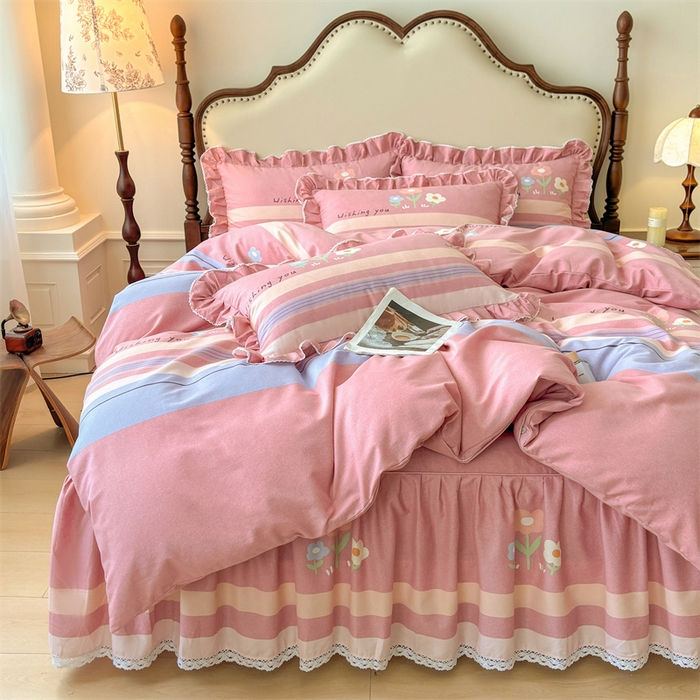 91家纺网 家纺一手货源 找家纺 缦彩 2025新款全棉纯棉磨毛公主风花边床裙四件套 浅忆雏菊-粉