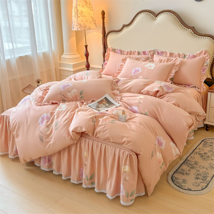 91家纺网 家纺一手货源 找家纺 缦彩 2025新款全棉纯棉磨毛公主风花边床裙四件套 花艺清梦-粉