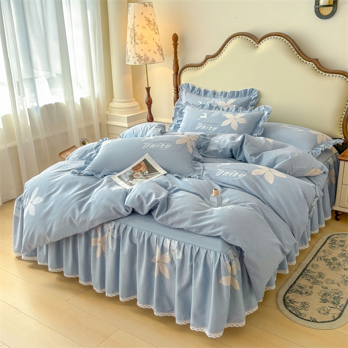 91家纺网 家纺一手货源 找家纺 缦彩 2025新款全棉纯棉磨毛公主风花边床裙四件套 幽诺花梦-蓝
