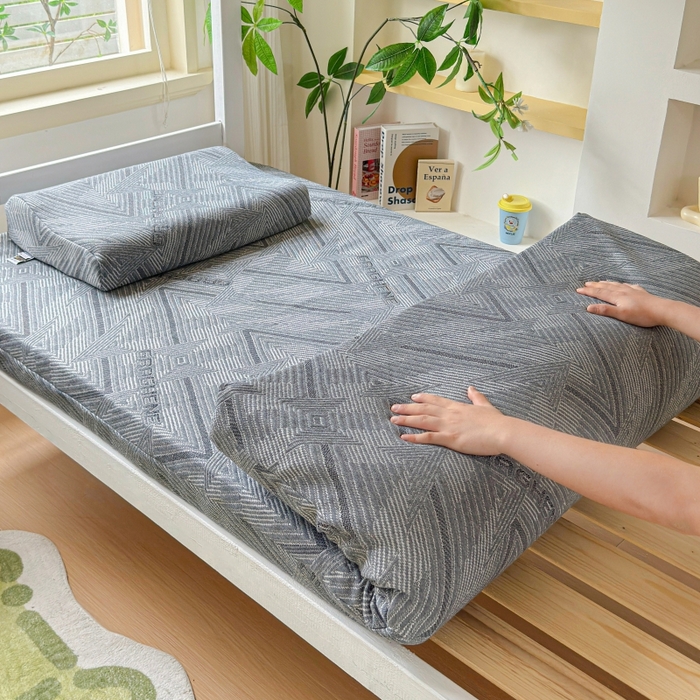 91家纺网 家纺一手货源 找家纺 美丽折家纺 2025新款泰国天然乳胶学生床垫 宿舍上下铺褥子可拆卸纯乳胶床垫 状元郎