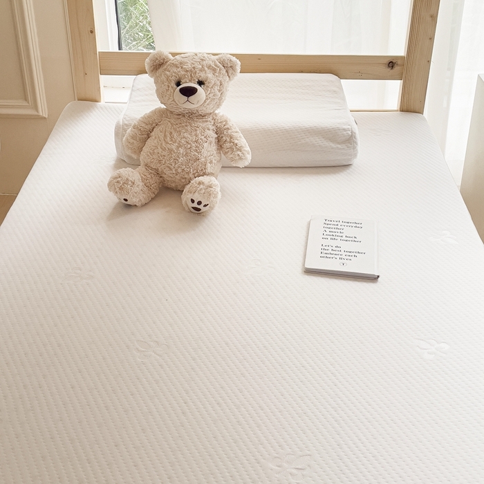 91家纺网 家纺一手货源 找家纺 美丽折家纺 2025新款泰国天然乳胶学生床垫 宿舍上下铺褥子可拆卸纯乳胶床垫 枫叶款