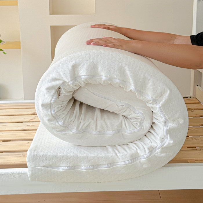 91家纺网 家纺一手货源 找家纺 美丽折家纺 2025新款泰国天然乳胶学生床垫 宿舍上下铺褥子可拆卸纯乳胶床垫 纯白菱形格