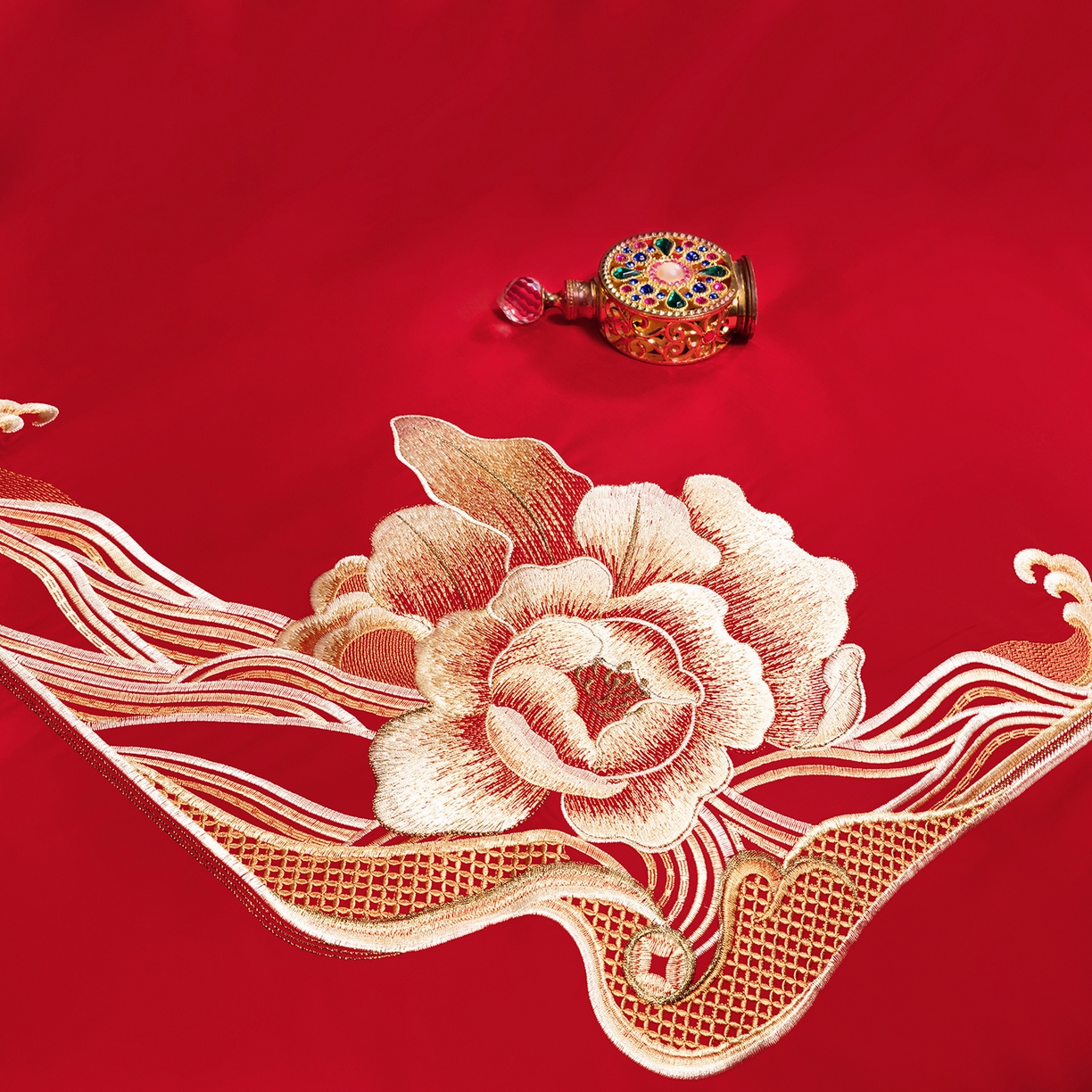 91家纺网 家纺一手货源 找家纺 柏拉图 2025新款100s贡缎长绒棉提花婚庆系列四件套多件套 花田喜事