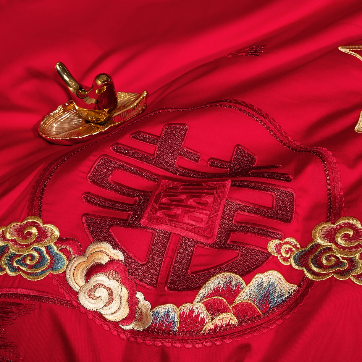 91家纺网 家纺一手货源 找家纺 柏拉图 2025新款100s贡缎长绒棉提花婚庆系列四件套多件套 如愿