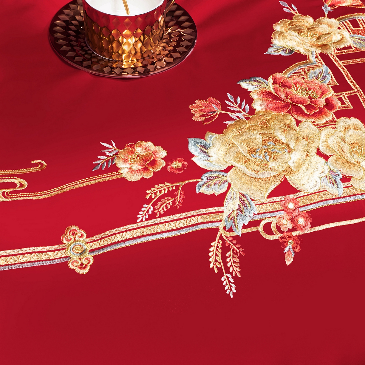 91家纺网 家纺一手货源 找家纺 柏拉图 2025新款100s贡缎长绒棉提花婚庆系列四件套多件套 一往情深