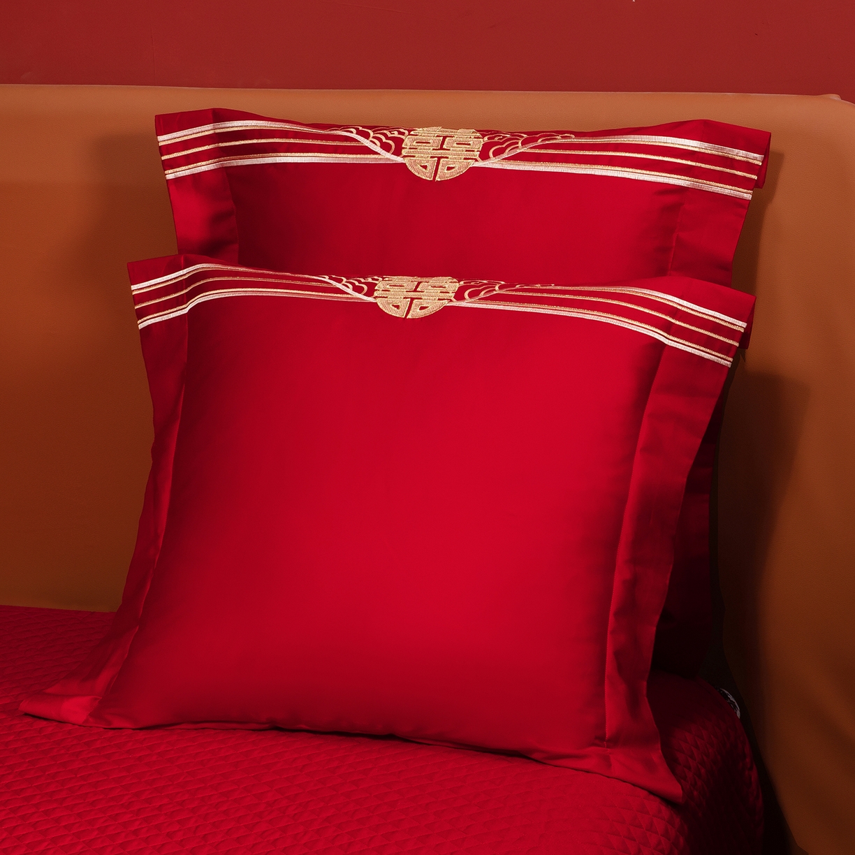 91家纺网 家纺一手货源 找家纺 柏拉图 2025新款100s长绒棉贡缎提花重工艺刺绣婚庆四件套多件套 天长地久