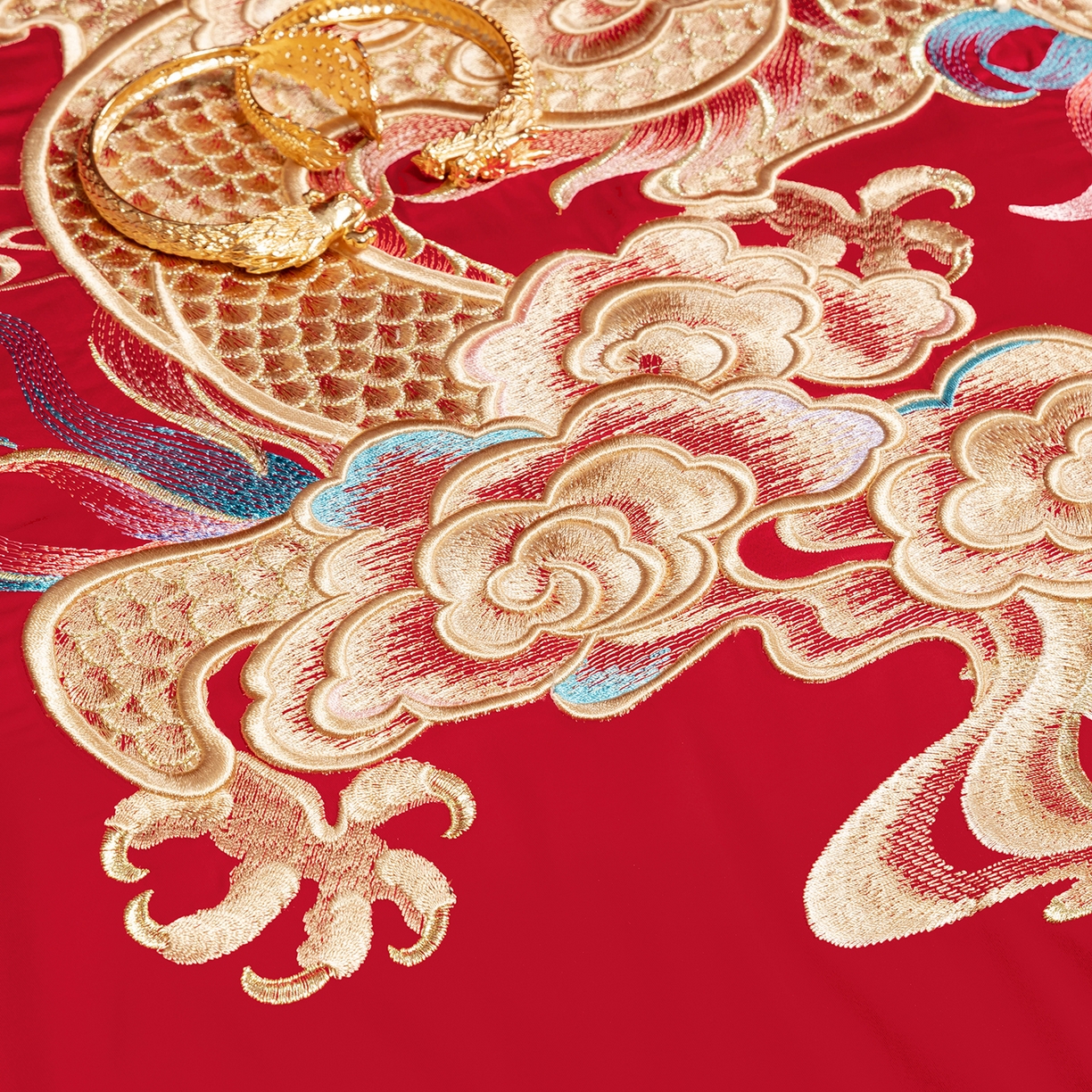 91家纺网 家纺一手货源 找家纺 柏拉图 2025新款100s长绒棉贡缎提花重工艺刺绣婚庆四件套多件套 天长地久