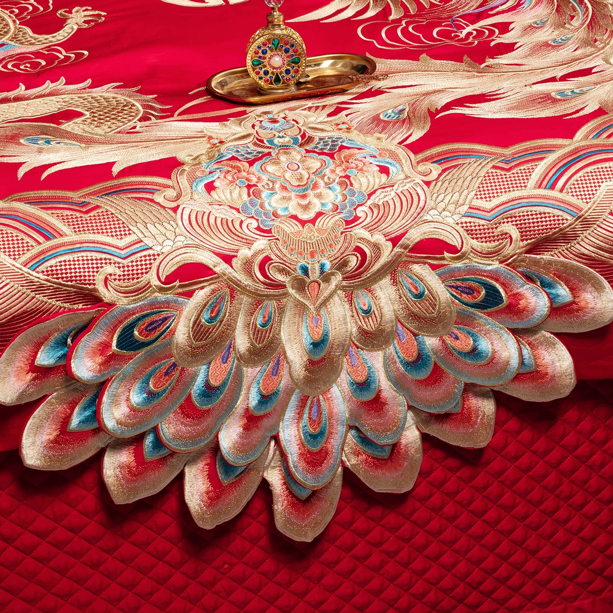 91家纺网 家纺一手货源 找家纺 柏拉图 2025新款100s长绒棉贡缎提花重工艺刺绣婚庆四件套多件套 天长地久