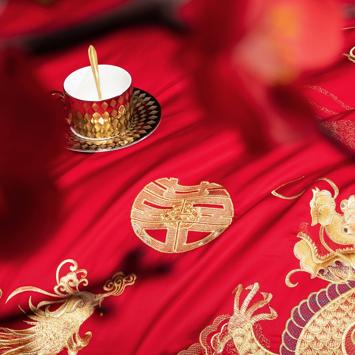 91家纺网 家纺一手货源 找家纺 柏拉图 2025新款100s长绒棉贡缎提花重工艺刺绣婚庆四件套多件套 龙凤百年