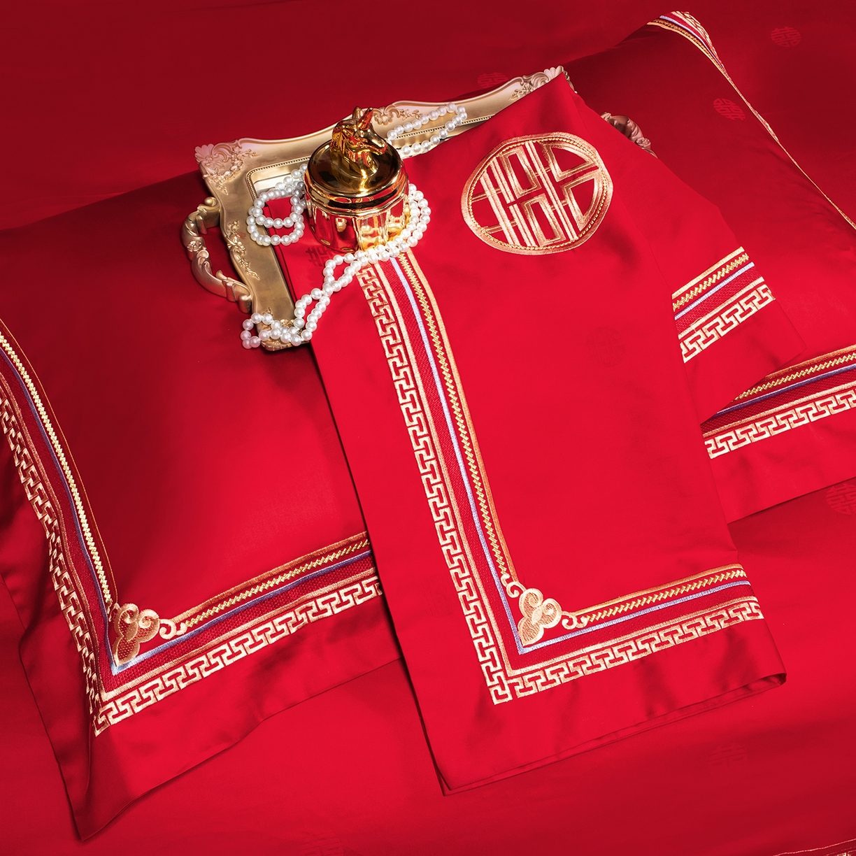 91家纺网 家纺一手货源 找家纺 柏拉图 2025新款100s长绒棉贡缎提花重工艺刺绣婚庆四件套多件套 香榭丽爱情