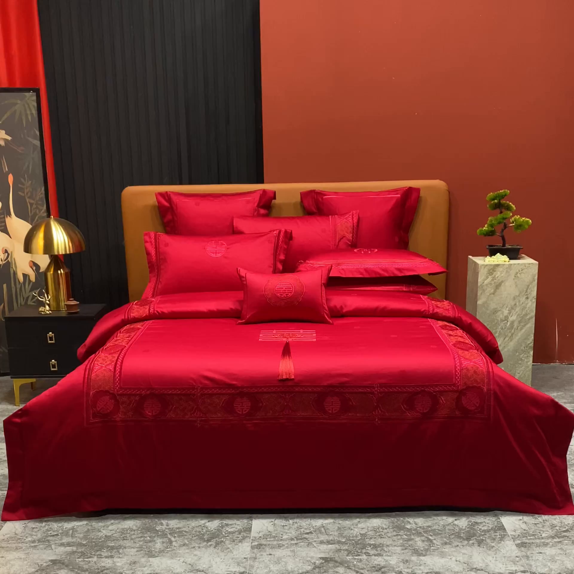 91家纺网 家纺一手货源 找家纺 柏拉图 2025新款100s长绒棉贡缎提花重工艺刺绣婚庆四件套多件套 香榭丽爱情-红