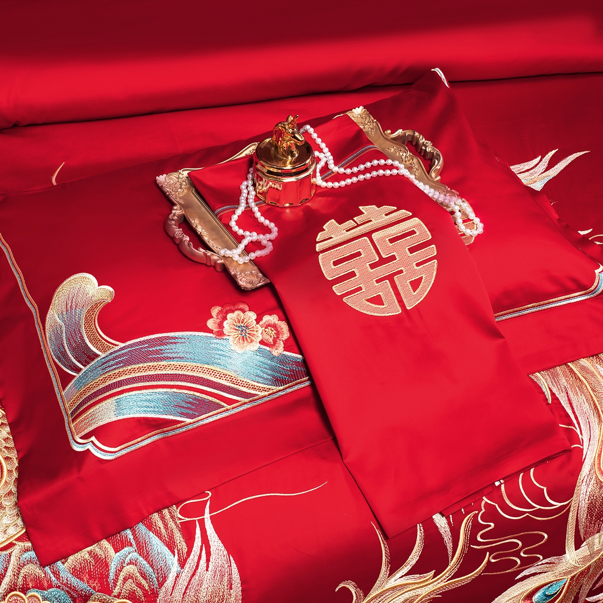 91家纺网 家纺一手货源 找家纺 柏拉图 2025新款100s长绒棉贡缎提花重工艺刺绣婚庆四件套多件套 龙凤添喜