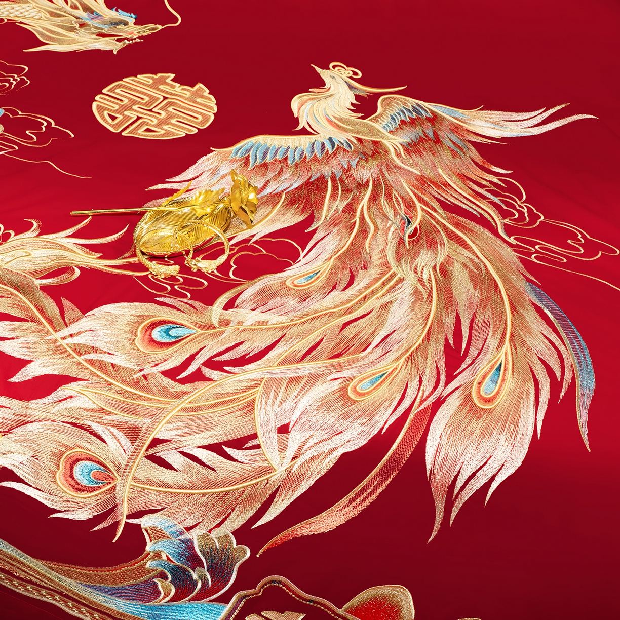 91家纺网 家纺一手货源 找家纺 柏拉图 2025新款100s长绒棉贡缎提花重工艺刺绣婚庆四件套多件套 龙凤添喜