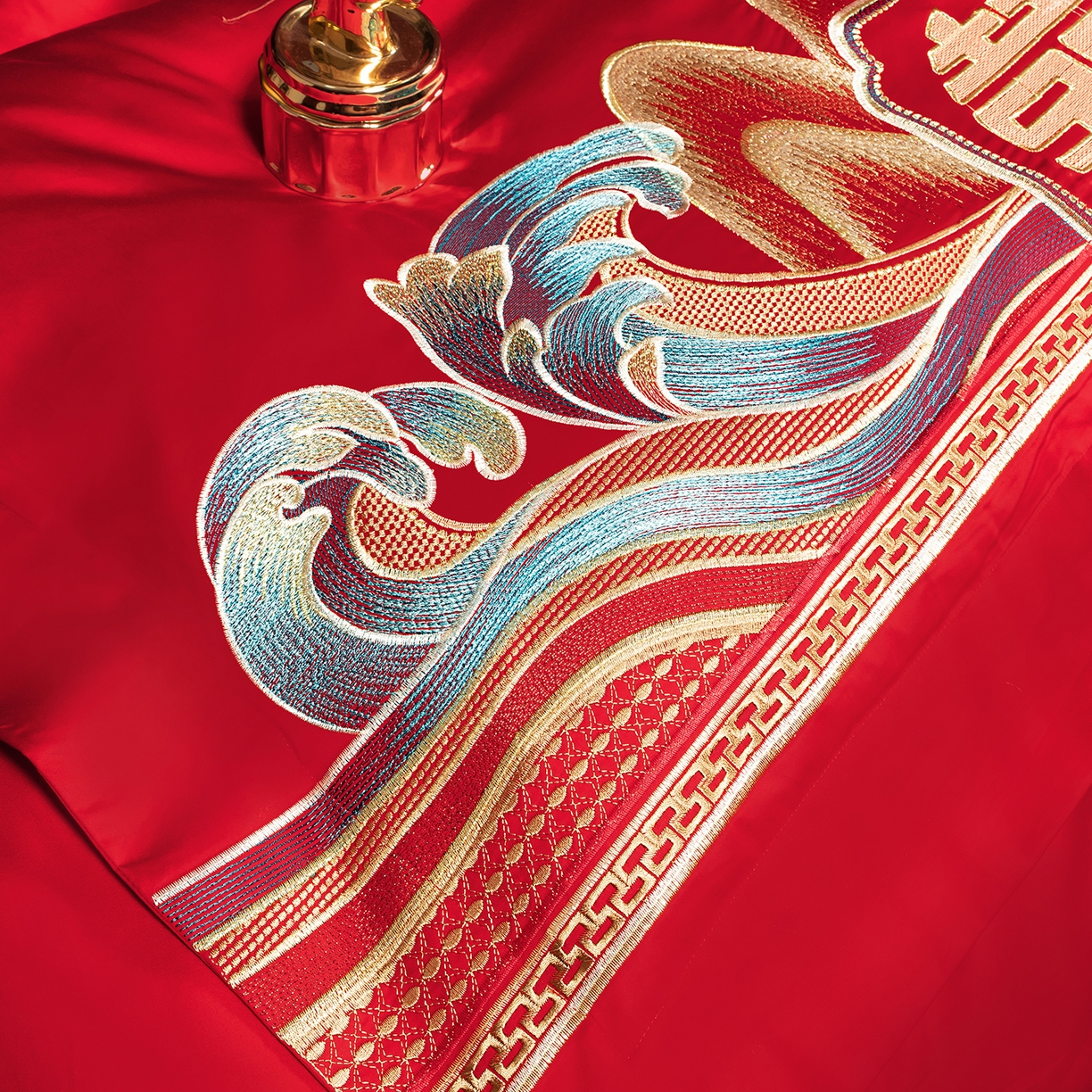 91家纺网 家纺一手货源 找家纺 柏拉图 2025新款100s长绒棉贡缎提花重工艺刺绣婚庆四件套多件套 龙凤添喜