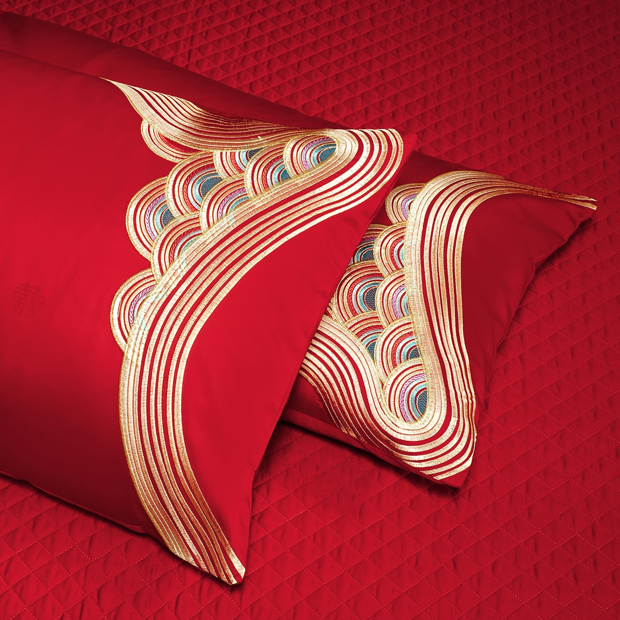 91家纺网 家纺一手货源 找家纺 柏拉图 2025新款100s长绒棉贡缎提花重工艺刺绣婚庆四件套多件套 龙凤情深