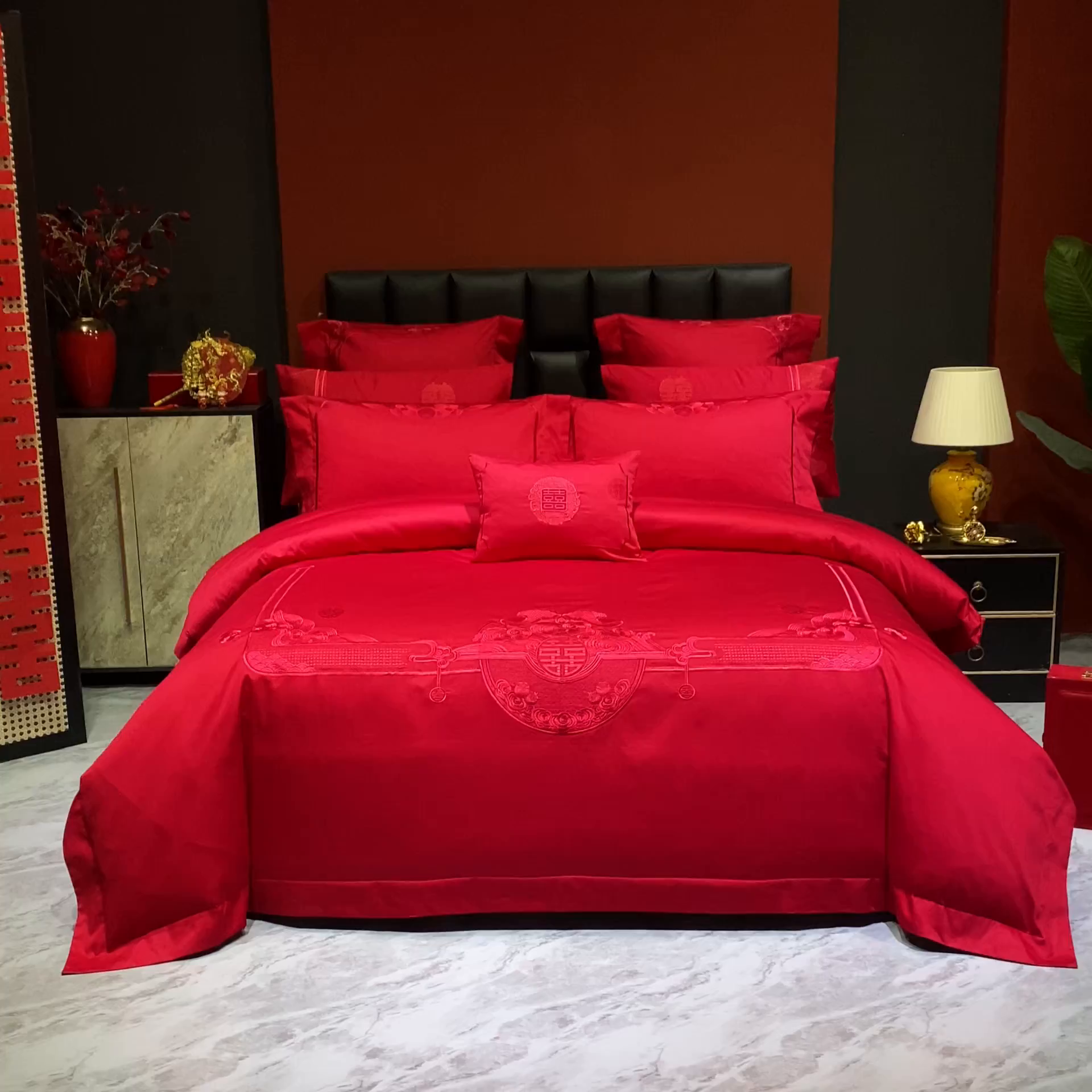91家纺网 家纺一手货源 找家纺 柏拉图 2025新款100s贡缎长绒棉提花婚庆系列四件套多件套 锦绣年华红