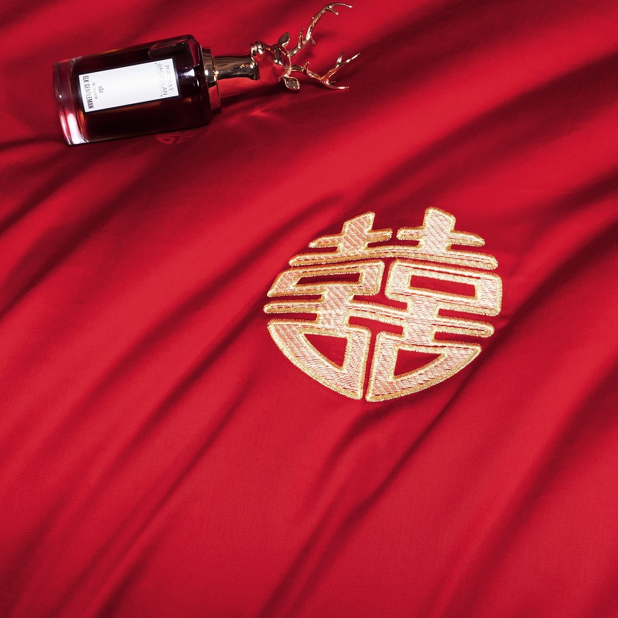 91家纺网 家纺一手货源 找家纺 柏拉图 2025新款100s贡缎长绒棉提花婚庆系列四件套多件套 爱的盛宴