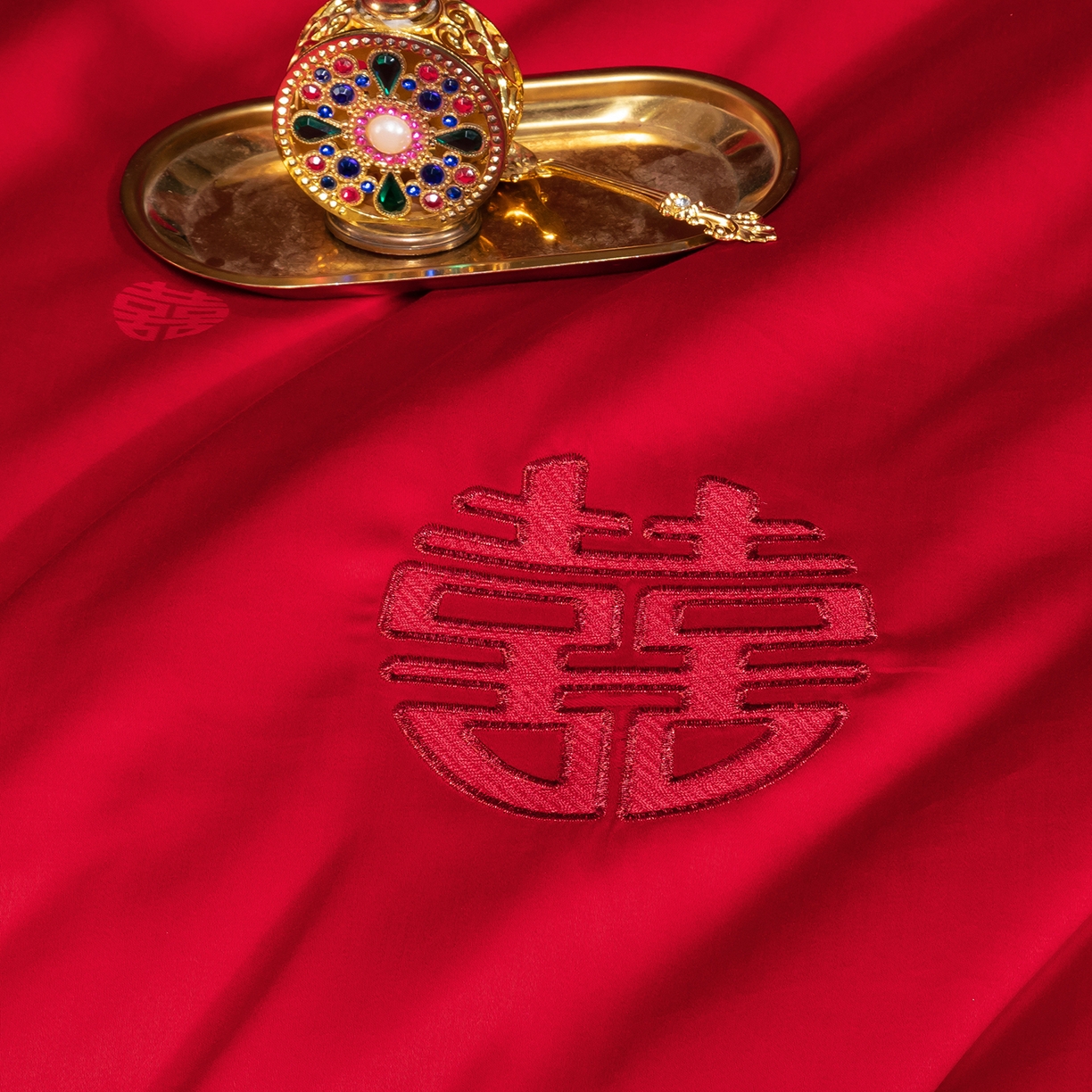 91家纺网 家纺一手货源 找家纺 柏拉图 2025新款100s贡缎长绒棉提花婚庆系列四件套多件套 爱的盛宴-红