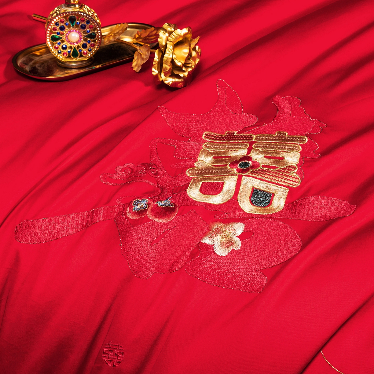 91家纺网 家纺一手货源 找家纺 柏拉图 2025新款100s贡缎长绒棉提花婚庆系列四件套多件套 幸福花海