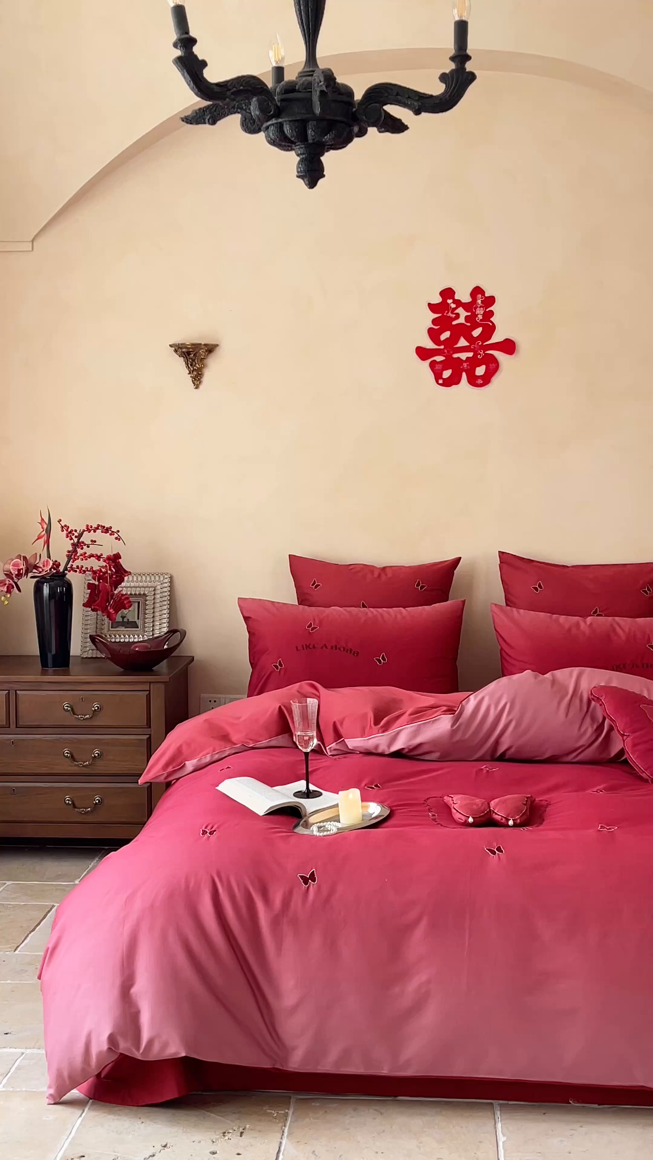 91家纺网 家纺一手货源 找家纺 宏羽纺家纺 2025新款100s全棉纯棉贡缎司马棉法式刺绣花边四件套 慢慢爱