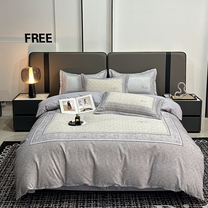 91家纺网 家纺一手货源 找家纺 喜四方 2025新款加厚全棉大版印花四件套 复古图腾-灰