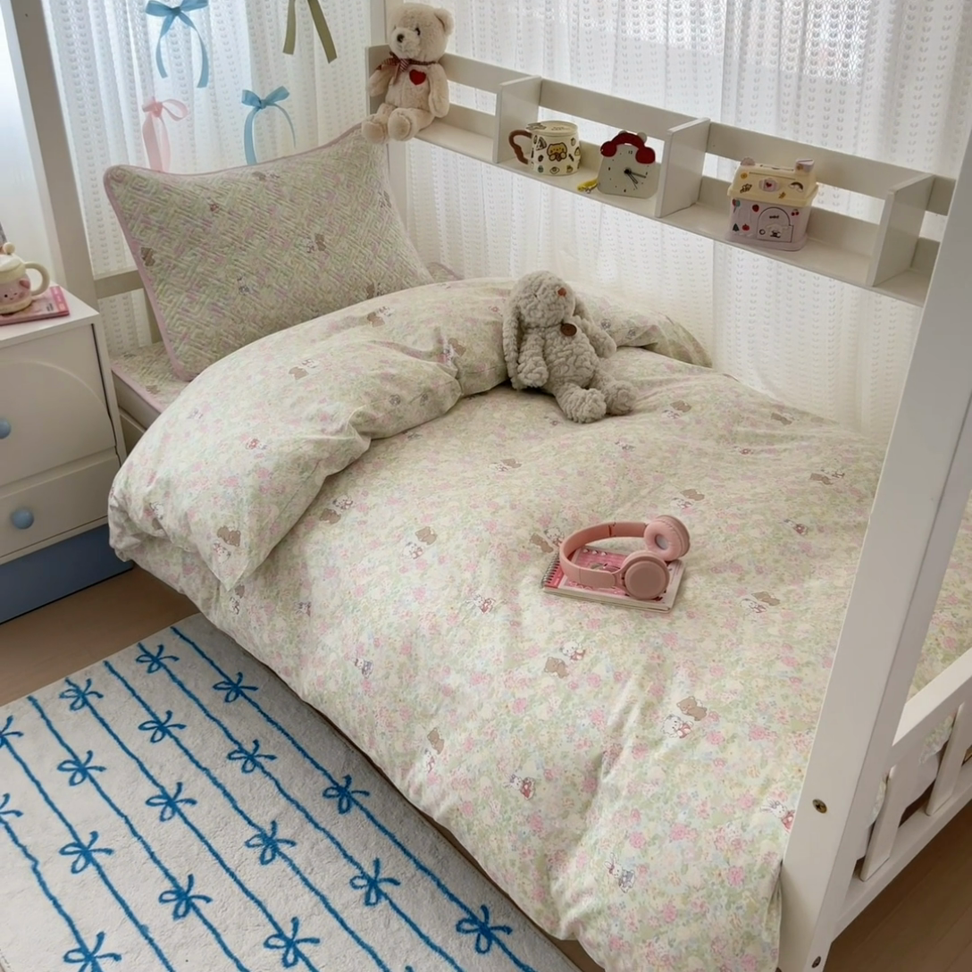 91家纺网 家纺一手货源 找家纺 简宜家居（朝初家纺） 2025新款纯棉夹棉床盖学生三件套 田园歌 -平铺床盖