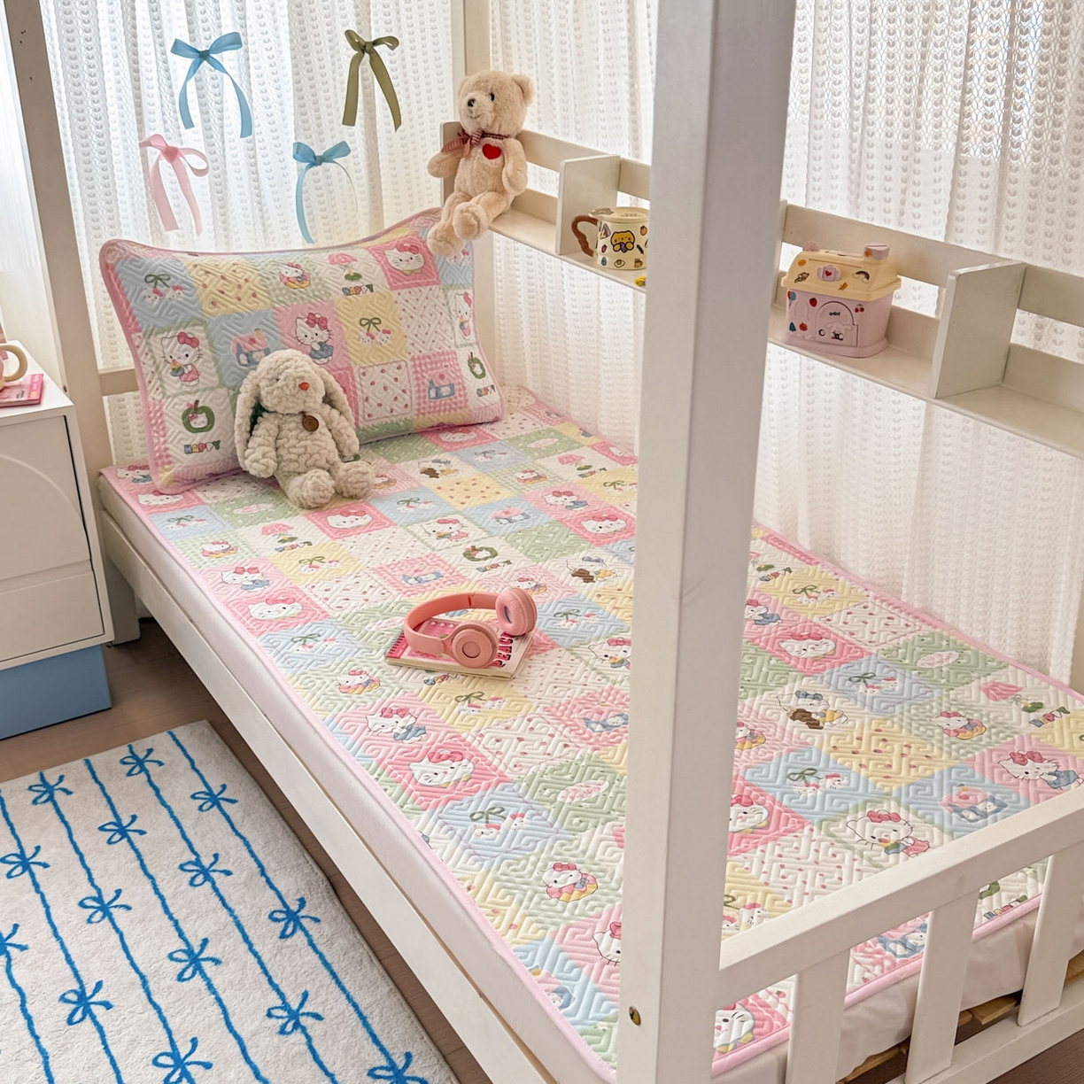 91家纺网 家纺一手货源 找家纺 简宜家居（朝初家纺） 2025新款纯棉夹棉床盖学生三件套 拼布乐园 -平铺床盖