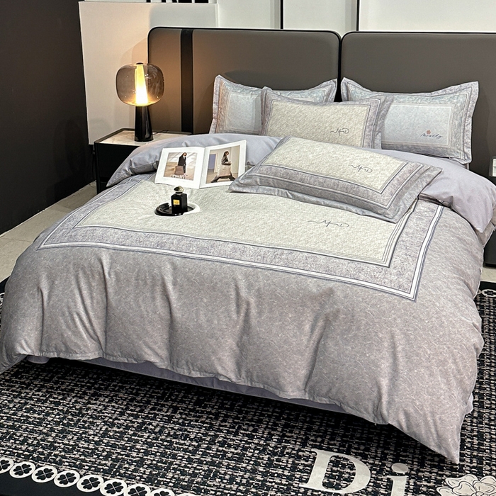 91家纺网 家纺一手货源 找家纺 喜四方 2025新款加厚全棉大版印花四件套 复古图腾-灰