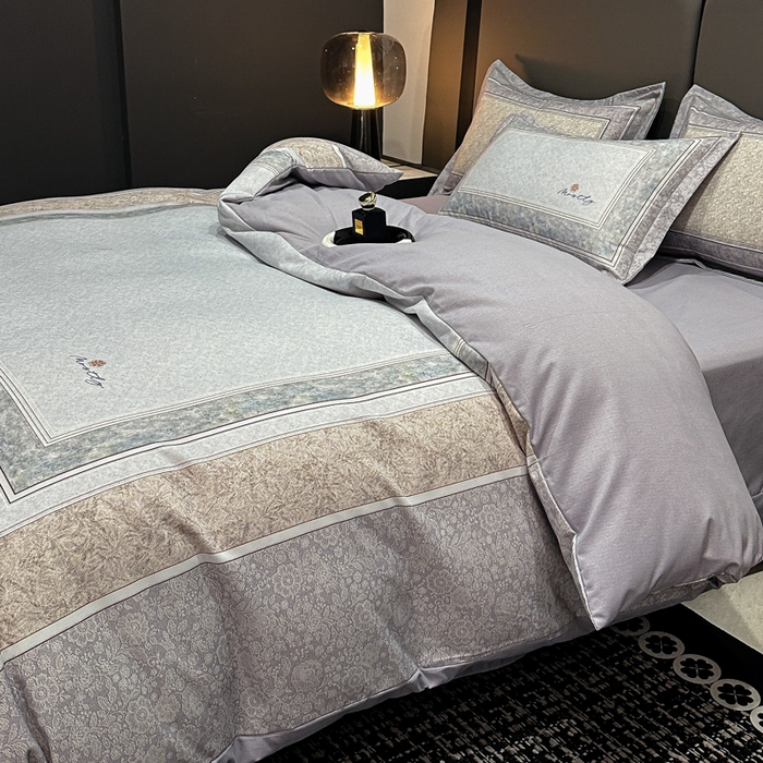 91家纺网 家纺一手货源 找家纺 喜四方 2025新款加厚全棉大版印花四件套 寻觅花香-灰