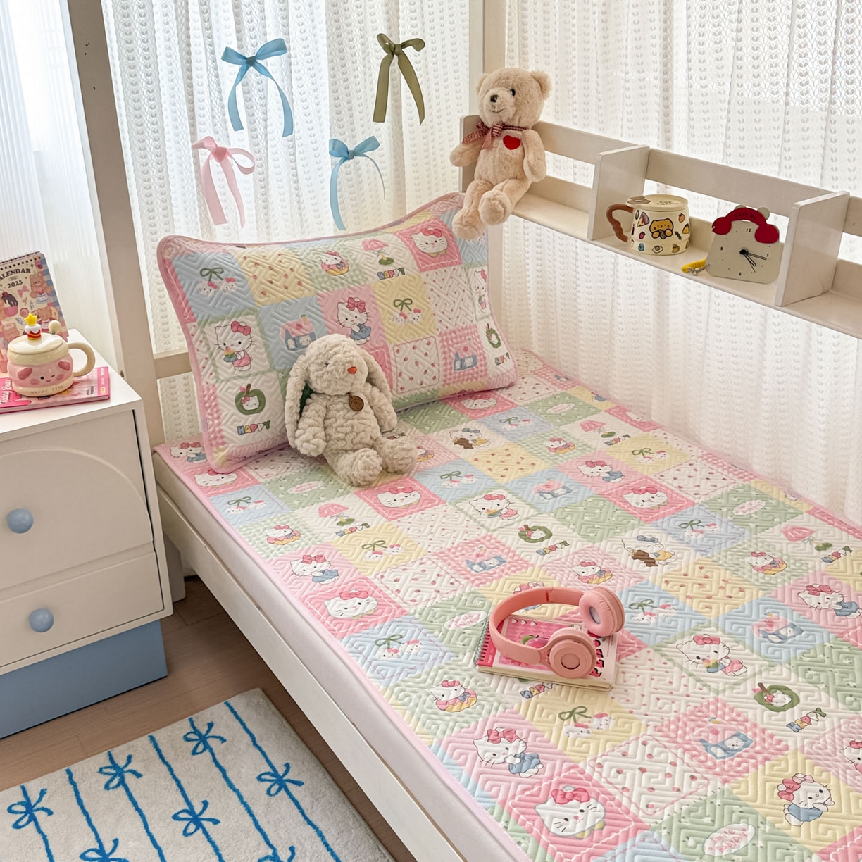 91家纺网 家纺一手货源 找家纺 简宜家居（朝初家纺） 2025新款纯棉夹棉床盖学生三件套 拼布乐园 -平铺床盖