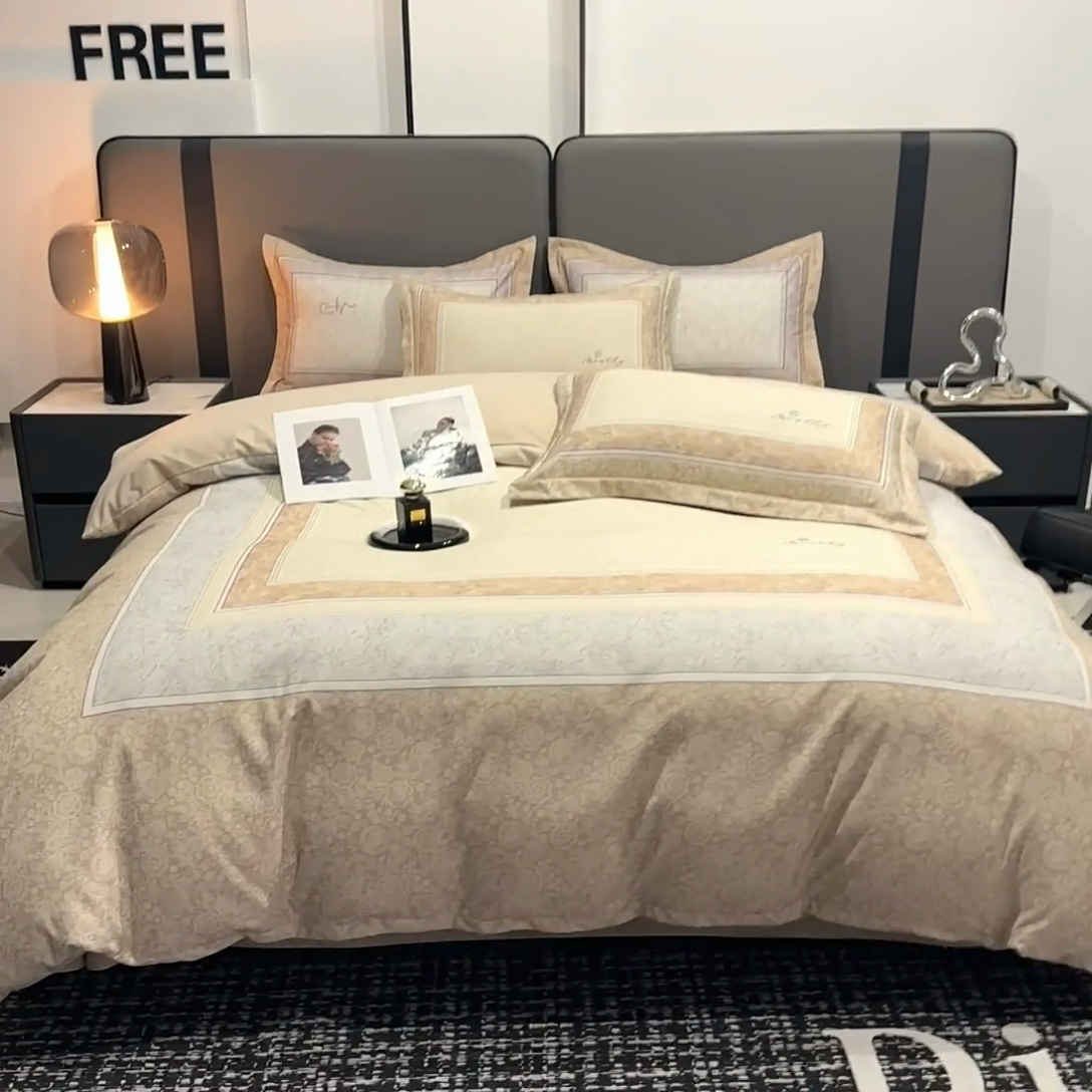 91家纺网 家纺一手货源 找家纺 喜四方 2025新款加厚全棉大版印花四件套 寻觅花香-咖