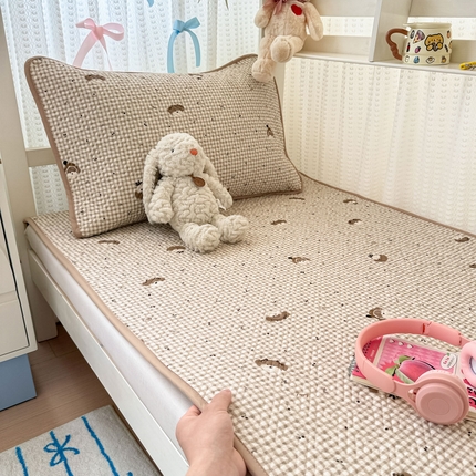 91家纺网 家纺一手货源 找家纺 （总）简宜家居（朝初家纺） 2025新款纯棉夹棉床盖学生三件套