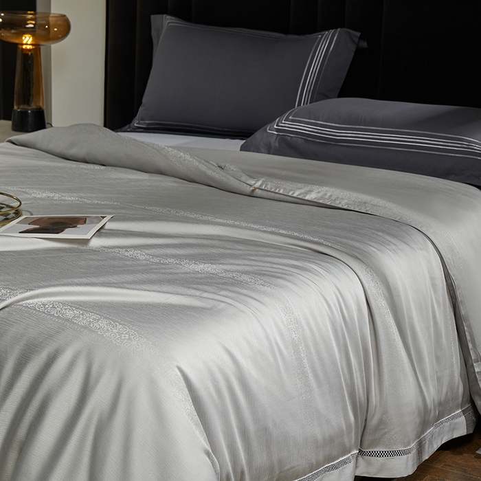 91家纺网 家纺一手货源 找家纺 群鹿蚕丝羽绒馆 2025新款高支全棉蚕丝被镂空款绫系列【柞蚕丝填充可质检】 镂空款绫系列高级灰