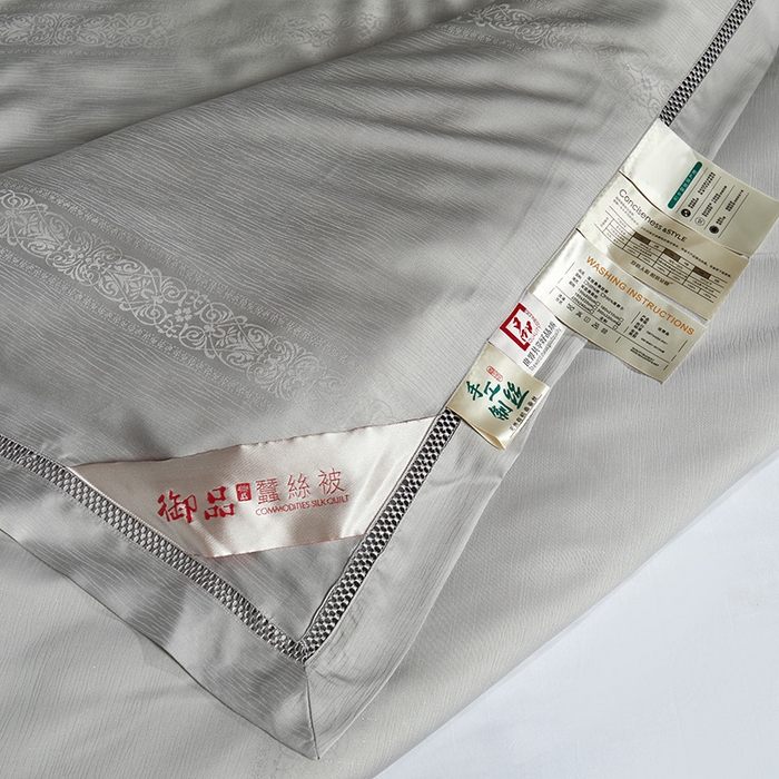 91家纺网 家纺一手货源 找家纺 群鹿蚕丝羽绒馆 2025新款高支全棉蚕丝被镂空款绫系列【柞蚕丝填充可质检】 镂空款绫系列高级灰