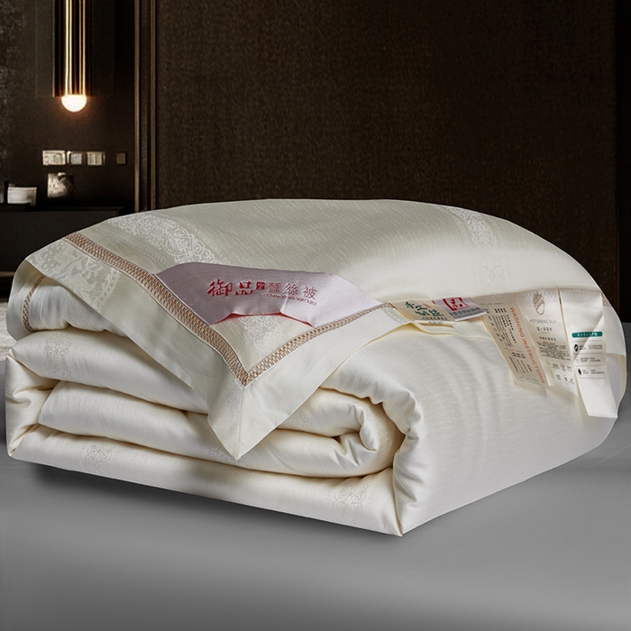 91家纺网 家纺一手货源 找家纺 群鹿蚕丝羽绒馆 2025新款高支全棉蚕丝被镂空款绫系列【柞蚕丝填充可质检】 镂空款绫系列香槟