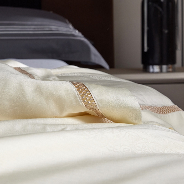 91家纺网 家纺一手货源 找家纺 群鹿蚕丝羽绒馆 2025新款高支全棉蚕丝被镂空款绫系列【柞蚕丝填充可质检】 镂空款绫系列香槟