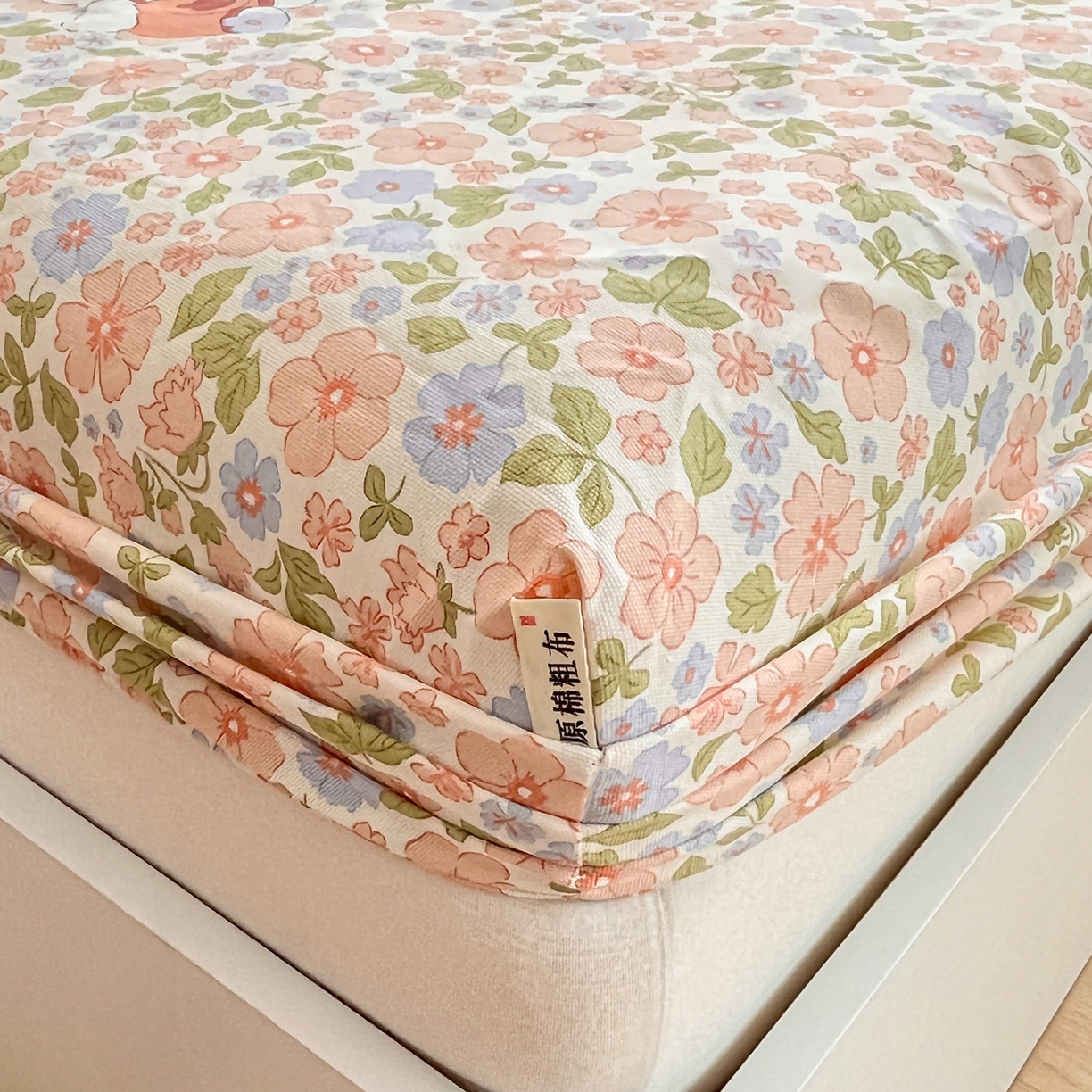 91家纺网 家纺一手货源 找家纺 棉乐町家居 2025新款升级细纱原棉老粗布印花单床笠床笠单件单品床笠 花朵熊