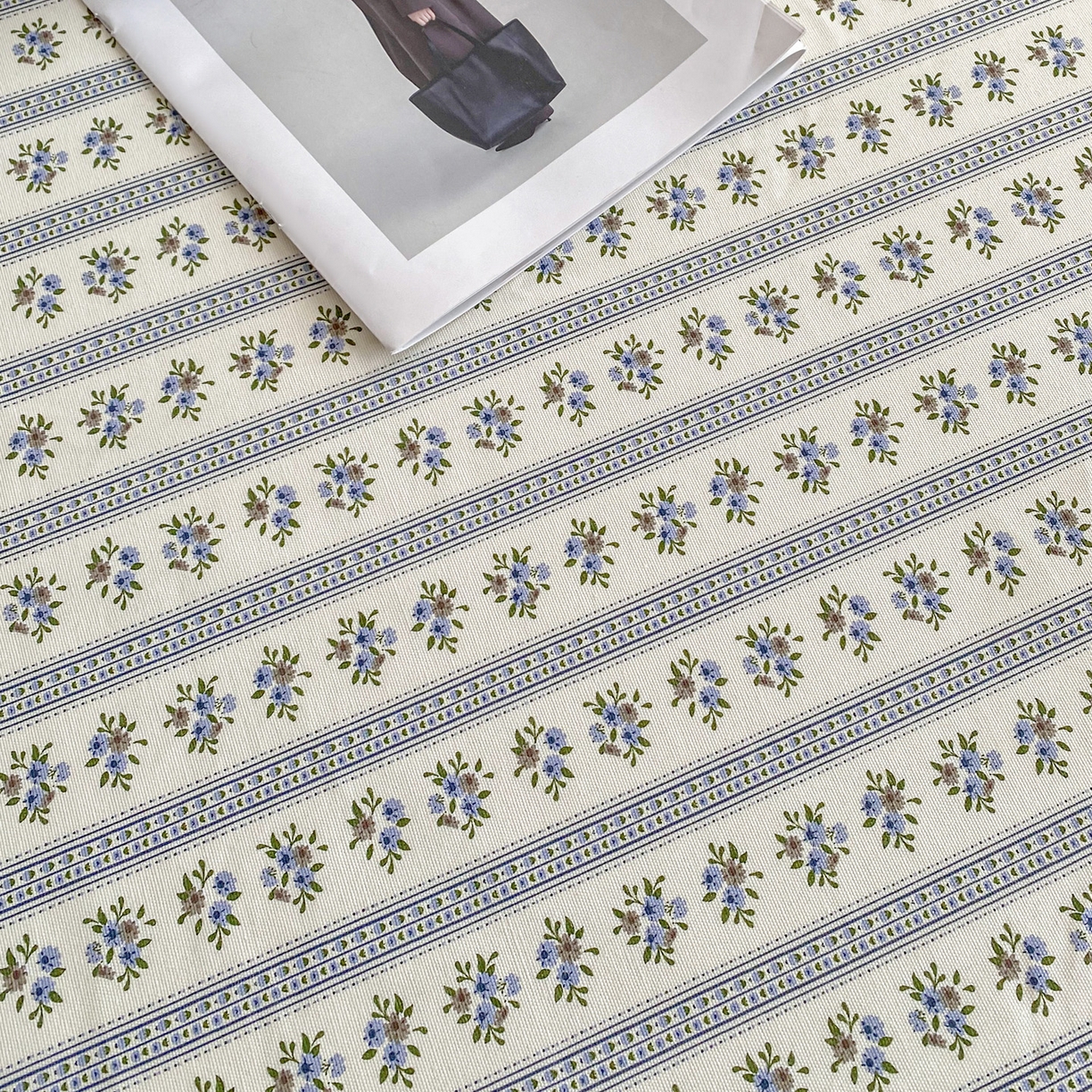 91家纺网 家纺一手货源 找家纺 棉乐町家居 2025新款升级细纱原棉老粗布印花单床笠床笠单件单品床笠 蓝心