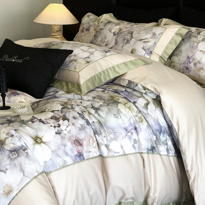 91家纺网 家纺一手货源 找家纺 佳汐蓝家纺 2025秋冬新款臻棉磨毛数码印花大拼角四件套 嘉园-绿