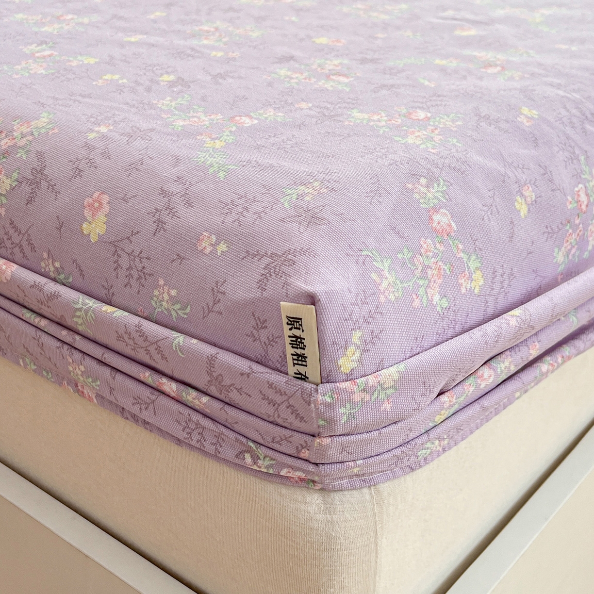 91家纺网 家纺一手货源 找家纺 棉乐町家居 2025新款升级细纱原棉老粗布印花单床笠床笠单件单品床笠 紫罗兰