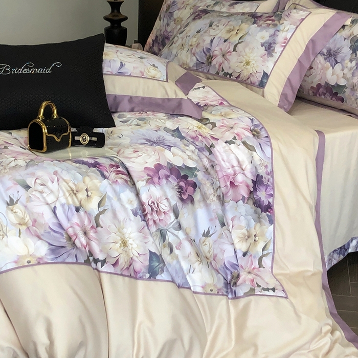 91家纺网 家纺一手货源 找家纺 佳汐蓝家纺 2025秋冬新款臻棉磨毛数码印花大拼角四件套 娇晓-紫