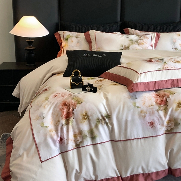 91家纺网 家纺一手货源 找家纺 佳汐蓝家纺 2025秋冬新款臻棉磨毛数码印花大拼角四件套 萧然-黄