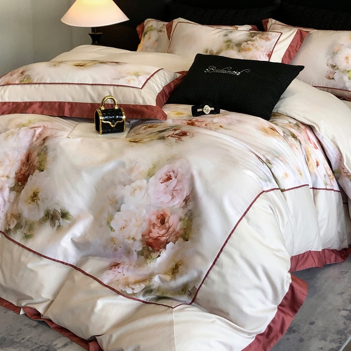 91家纺网 家纺一手货源 找家纺 佳汐蓝家纺 2025秋冬新款臻棉磨毛数码印花大拼角四件套 萧然-黄