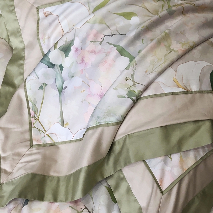 91家纺网 家纺一手货源 找家纺 佳汐蓝家纺 2025秋冬新款臻棉磨毛数码印花大拼角四件套 雅佳茹-绿