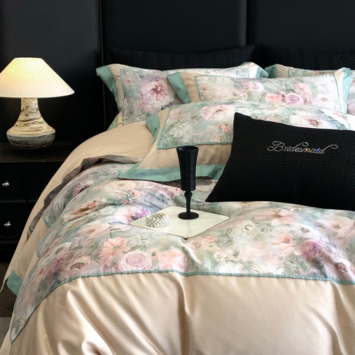 91家纺网 家纺一手货源 找家纺 佳汐蓝家纺 2025秋冬新款臻棉磨毛数码印花大拼角四件套 嫣岚-绿