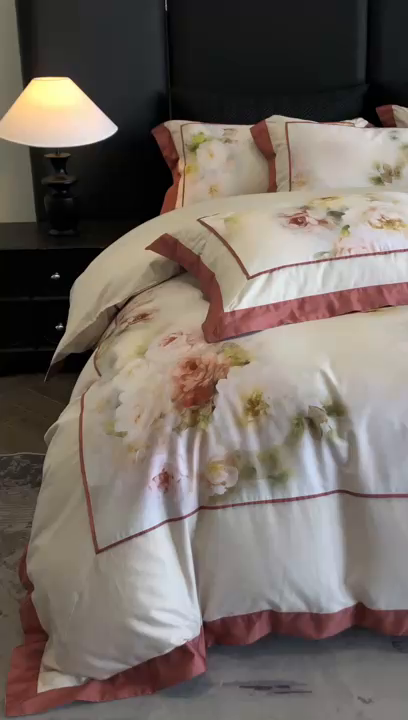 91家纺网 家纺一手货源 找家纺 佳汐蓝家纺 2025秋冬新款臻棉磨毛数码印花大拼角四件套 萧然-黄