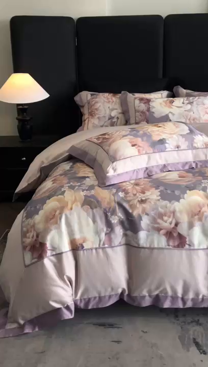 91家纺网 家纺一手货源 找家纺 佳汐蓝家纺 2025秋冬新款臻棉磨毛数码印花大拼角四件套 雲霞-藕色